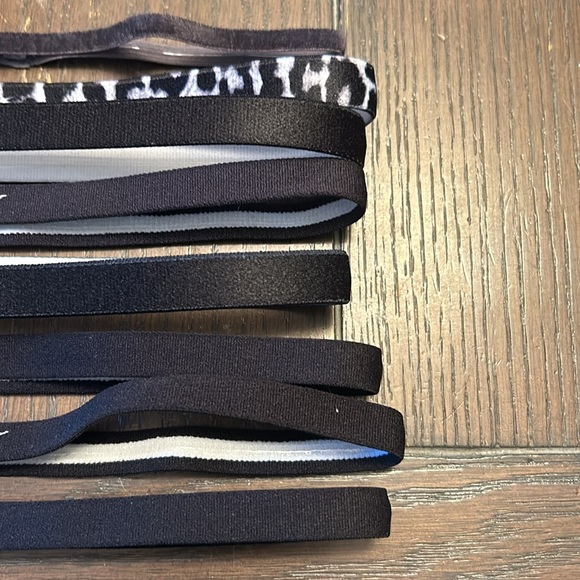 Nike Hairbands.  Black and White. 8.5” Super Stretchy.  You get 8! - Picture 4 of 5